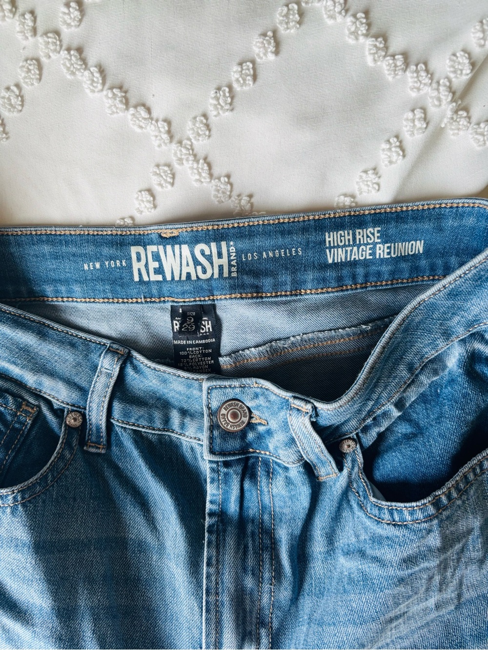 Jeans - Picture 4 of 4